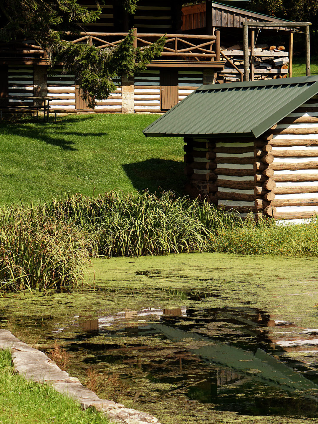 Mountain Acres Lodge Snug in the seven mountains region of central